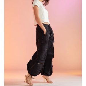 Cynthia Rowley cargo parachute pants black/gold